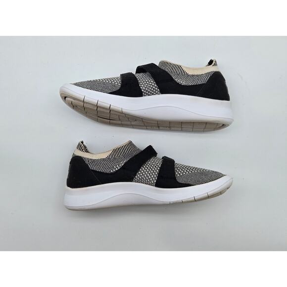 Nike Air Sock Racer Ultra Flyknit Pale Grey 2017 896447-002 sz. Womens 6.5 - Picture 4 of 8